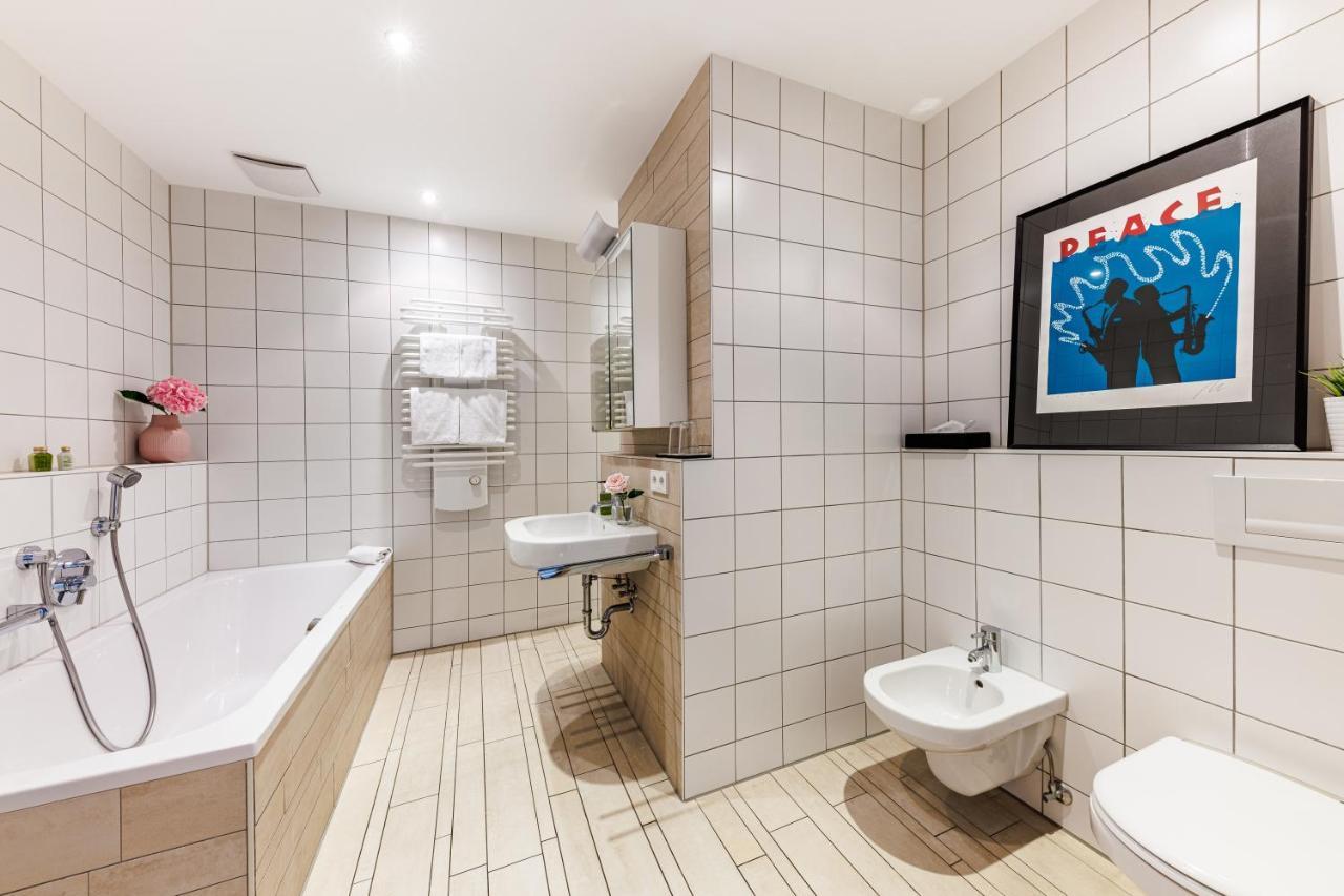 Aika Seaside Living Hotel Friedrichshafen Ngoại thất bức ảnh